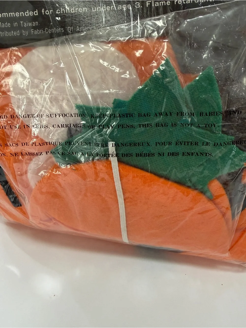 Orange Pumpkin Kids Costume with Green Leaves size large in kids new open pack